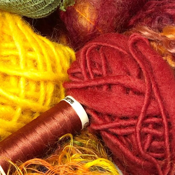 3 kits- Museables Artsy Fiber Kit for scarf making or table runner - Picture 3 of 7